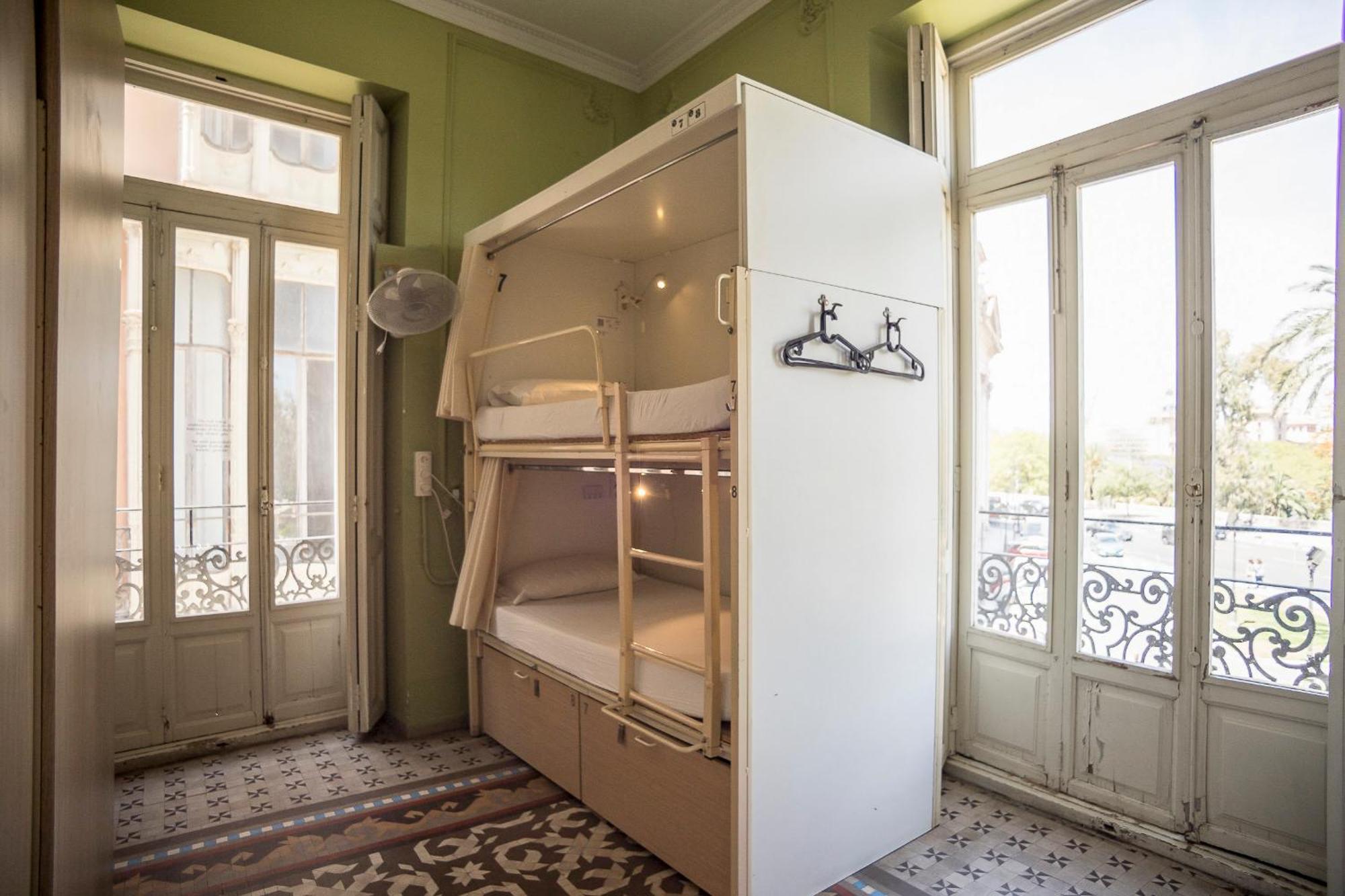 River Hostal Valencia